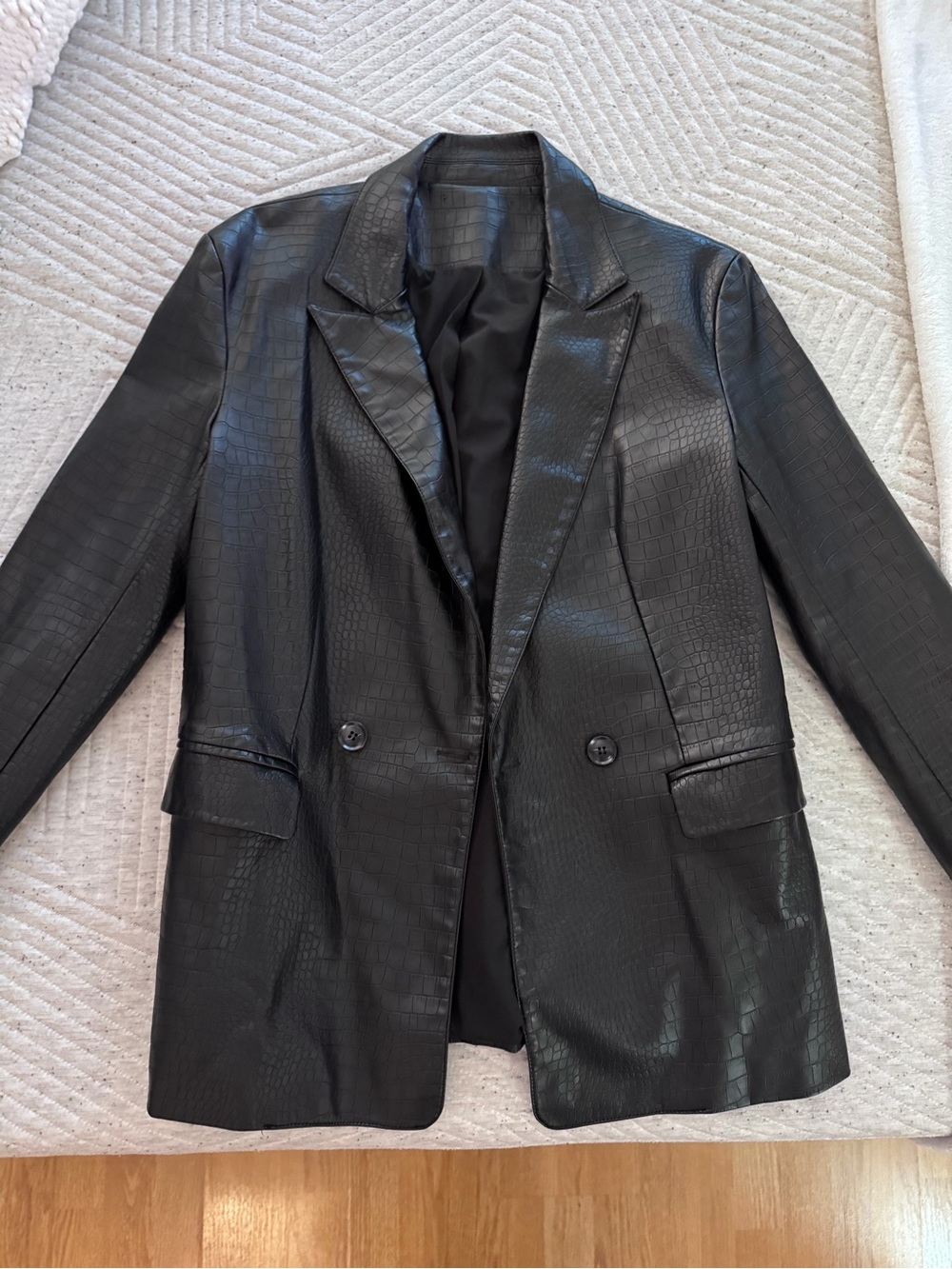 Forever 21 Black Croc-Embossed Faux Leather Blazer